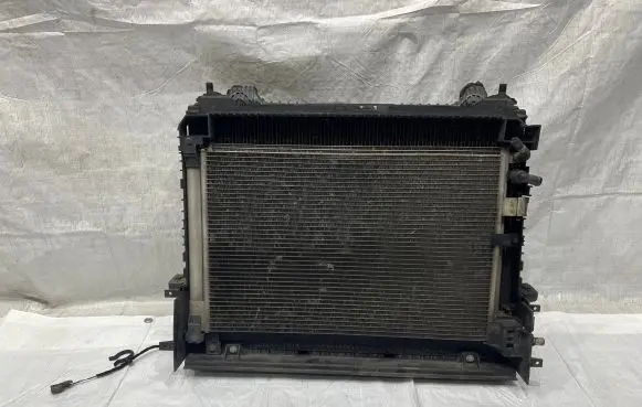 Jaguar F-Pace Coolant radiator