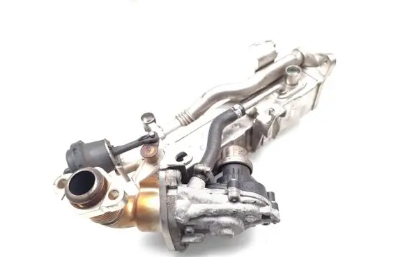 BMW 3 F30 F35 F31 EGR valve 8596444 73789110 8594492