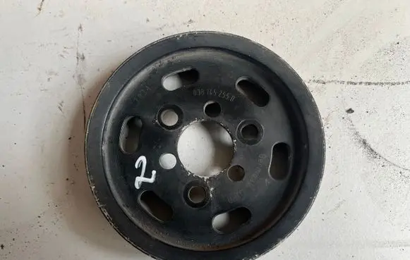Skoda Superb B5 (3U) Power steering pump pulley 038145255D