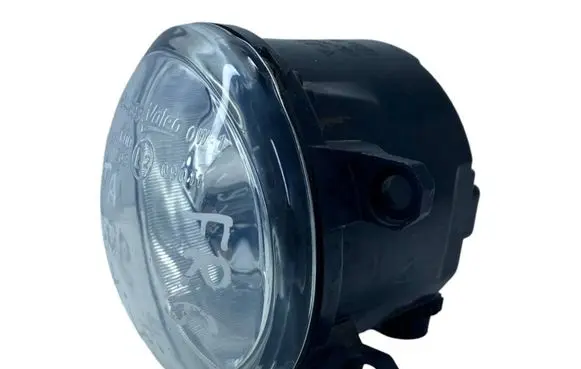 Toyota Avensis T250 Front fog light 812100W050 CDP2897