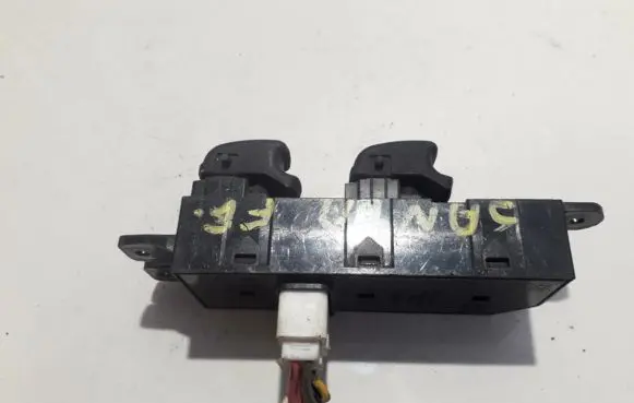 Hyundai Santa Fe Electric window control switch S4LH215S1D 93570-26000