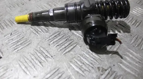 Skoda Fabia Mk2 (5J) Fuel injectors set 041472021