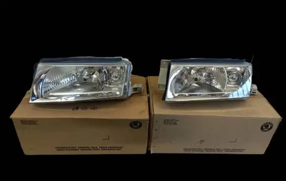 Skoda Octavia Mk1 (1U) Headlight/headlamp 1U1941017C