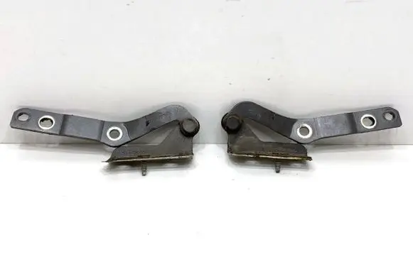 Honda CR-V Tailgate/trunk/boot hinge 