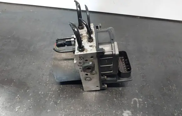 Volkswagen PASSAT B5.5 ABS Pump 4B0614517G 0265225121 0265950055