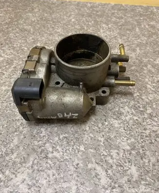 Audi A6 S6 C5 4B Throttle valve 078133062B 0280750030