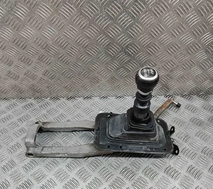 Toyota GT 86 Gear shifter/selector SU00300893 SU00300884