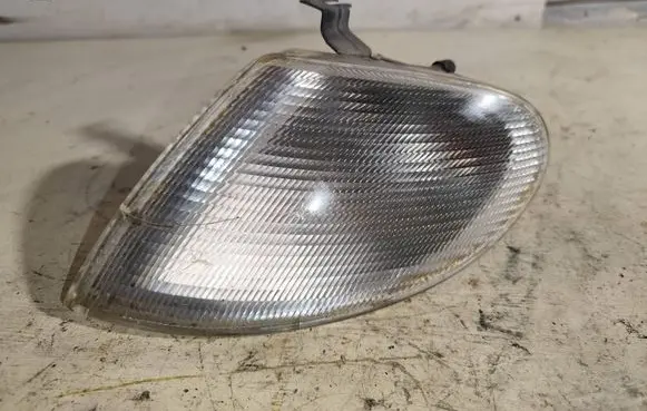 Front indicator light