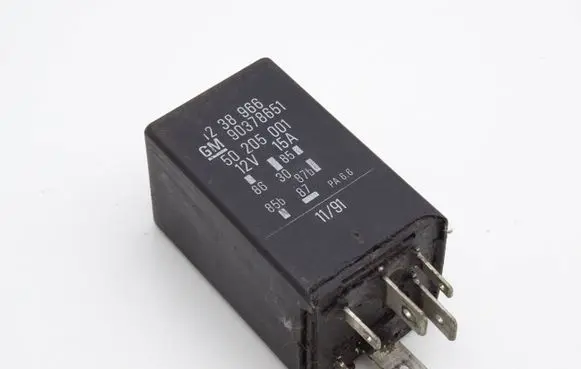 Opel Vectra A Other relay 90378651