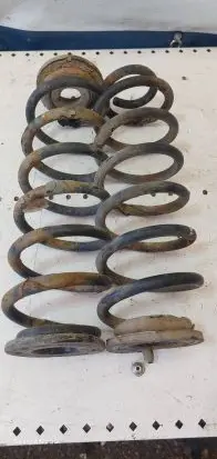 Volkswagen Touran I Rear coil spring