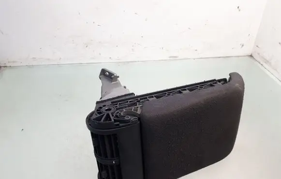 Opel Vectra C Armrest 13171946