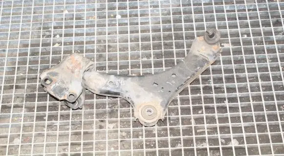 Volvo V60 Front lower control arm/wishbone