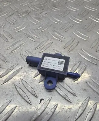 Mercedes-Benz CLA C117 X117 W117 Airbag deployment crash/impact sensor A1179056900 5WK44641 15012401594