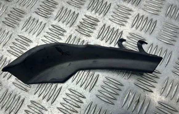 Mercedes-Benz X-class W470 Windshield trim 668945XA0A