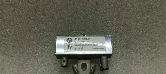 BMW Z4 E85 E86 Aerial antenna amplifier 6912243