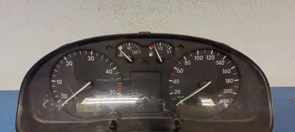 Volkswagen PASSAT B5 Speedometer (instrument cluster) 3B0919880D 110008776005