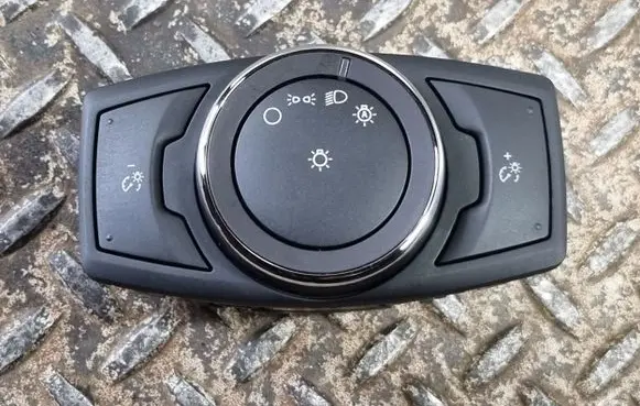 Ford Mustang VI Light switch DG9T13D061CEW