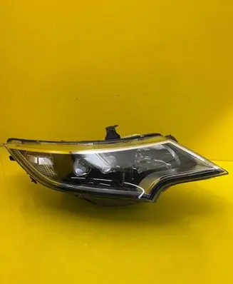 Honda Civic IX Headlight/headlamp 33100TV0G516M1