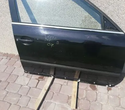 Skoda Superb B5 (3U) Front door