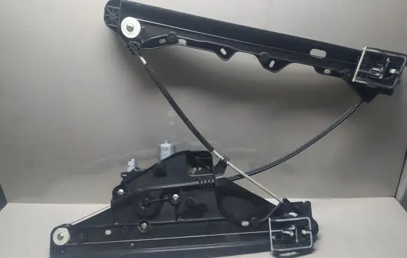 Peugeot 2008 II Front door window regulator with motor 9828130680