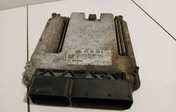 Volkswagen PASSAT B7 Engine control unit/module 03C907309D 0261S06338