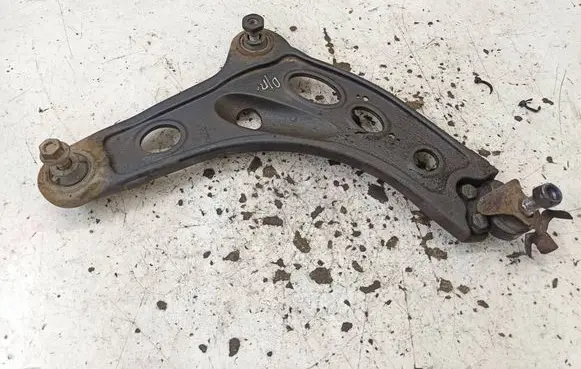 Renault Trafic II (X83) Front lower control arm/wishbone 