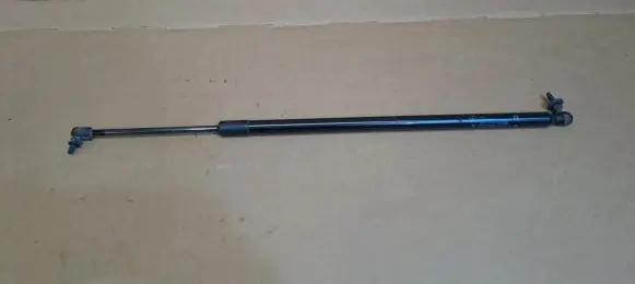 Jeep Grand Cherokee Tailgate/trunk strut/damper 68165052AB