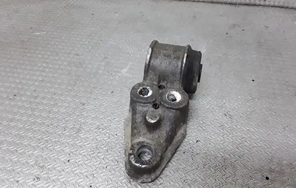 Volkswagen PASSAT B5.5 Rear axle beam mounts housing 4B0501522E 8E0501522H