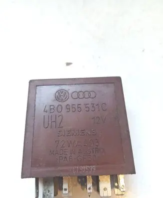 Audi A6 S6 C5 4B Window wiper interval relay 4B0955531C 72WA403