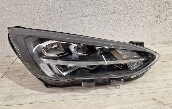 Ford Focus Headlight/headlamp JX7B-13E014-CE