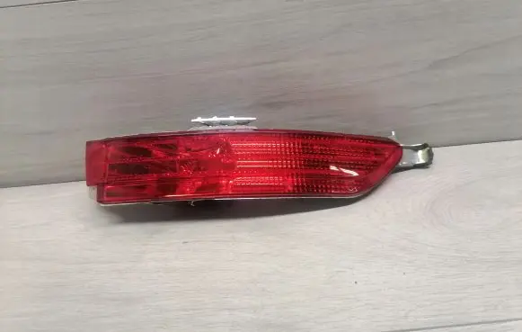 Volkswagen Touareg II Rear tail light reflector 7P6945702C