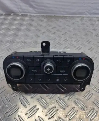 Nissan Qashqai Climate control unit A02000A7706001 C8118