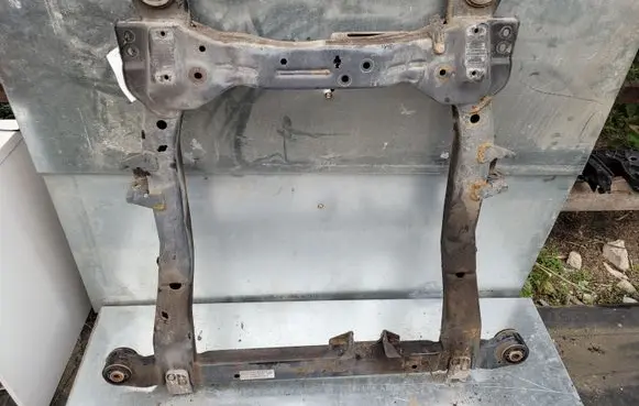 Opel Astra J Front subframe