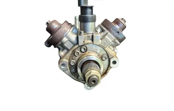 Audi A4 S4 B8 8K Fuel injection high pressure pump 059130755BG 0445010642