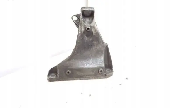 Volkswagen PASSAT B5 Engine mounting bracket 8D0199308AB