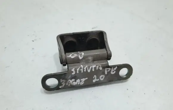 Hyundai Santa Fe Loading door upper hinge 