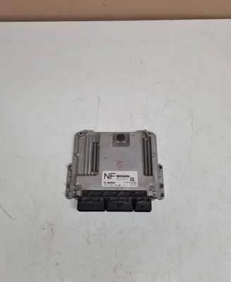 Nissan X-Trail T32 Engine control unit/module 237104BE1A 1039T06582 0281033885