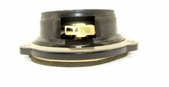 KIA Carens I Rear door speaker