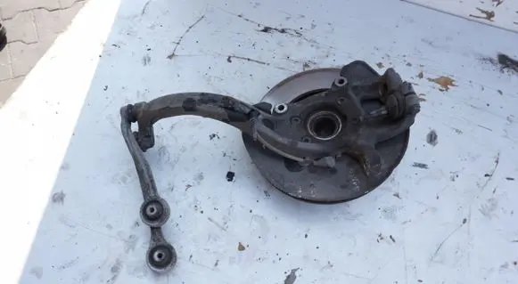 Audi Q5 SQ5 Front wheel hub spindle knuckle