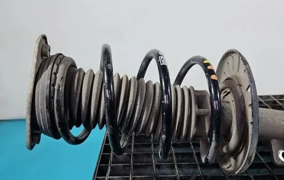 Peugeot 3008 II Front coil spring IMPRK1557441