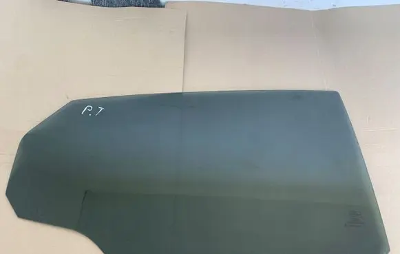 Ford Mustang V Rear door window glass