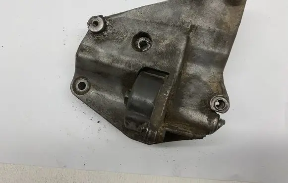 BMW 3 E46 A/C compressor mount bracket 64552247388