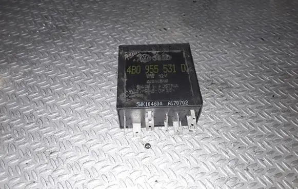 Audi A2 Window wiper relay 4B0955531D