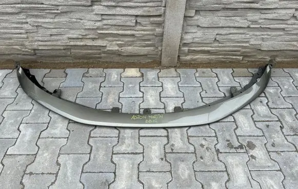 Aston Martin DB12 Front bumper lip 