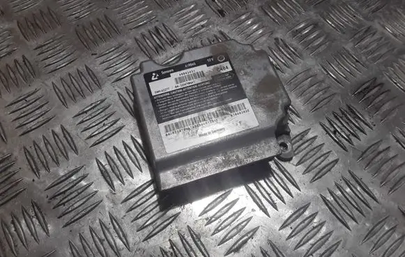 Alfa Romeo 147 Airbag control unit/module 46842421