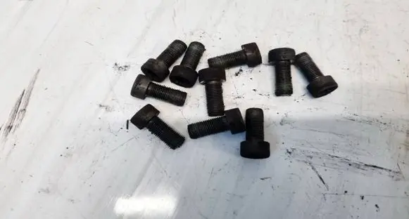 Audi A6 S6 C6 4F Nuts/bolts 