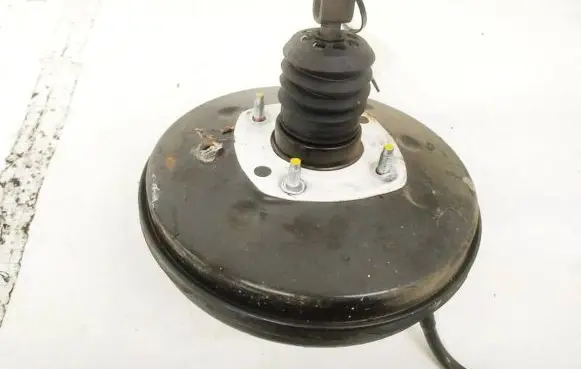 Mitsubishi Colt Brake booster PMR955871