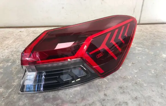 Rear/tail lights