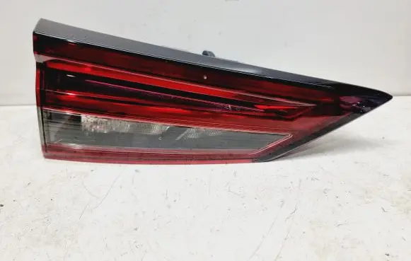 Nissan Qashqai J12 Tailgate rear/tail lights 265556UA1A