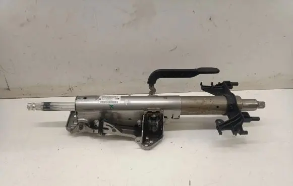 BMW 2 F46 Steering wheel axle 6864826